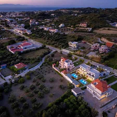 Elesia * Κρεμαστή