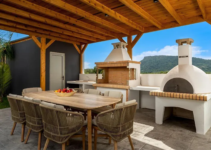 Villa Elesia Kremastí