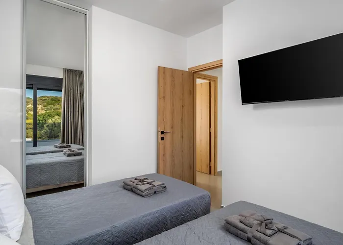 Elesia Villa Kremastí